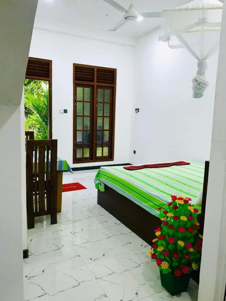 Green Jade Inn Mirissa Dış mekan fotoğraf