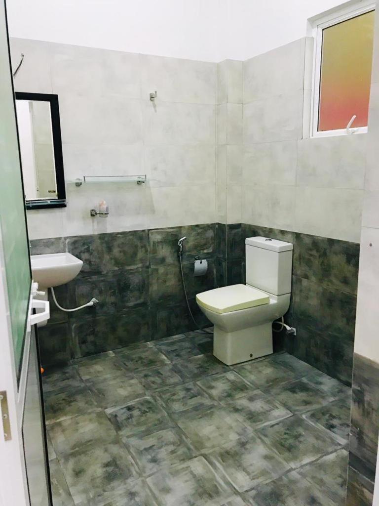 Green Jade Inn Mirissa Dış mekan fotoğraf