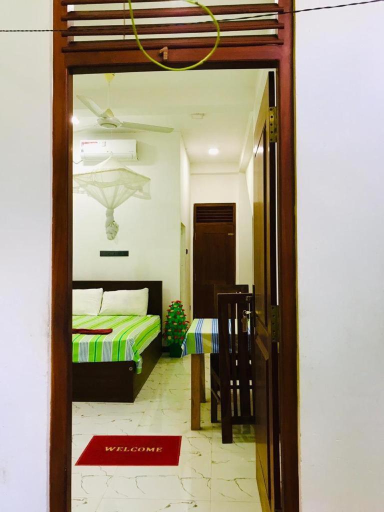 Green Jade Inn Mirissa Dış mekan fotoğraf